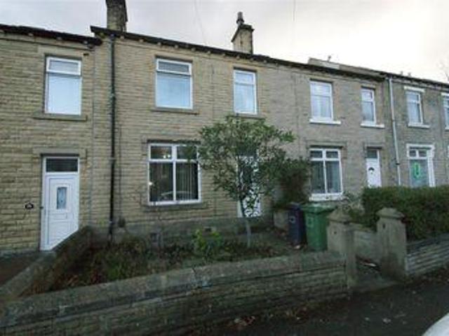 House for sale in Huddersfield, West Yorkshire