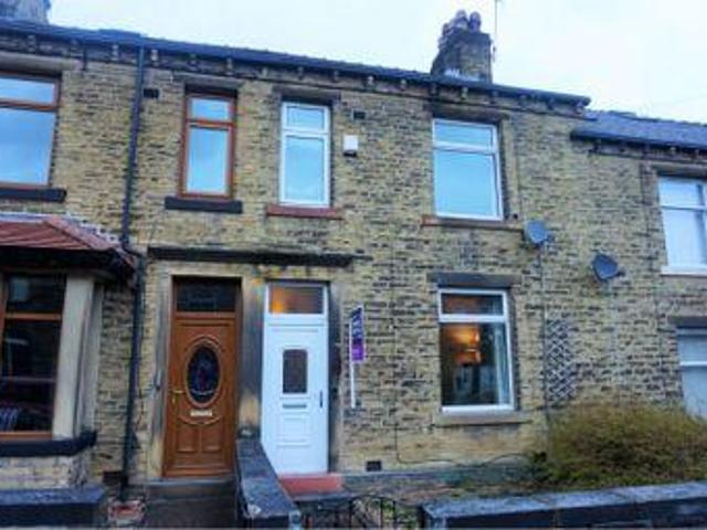 House for sale in Elland, West Yorkshire