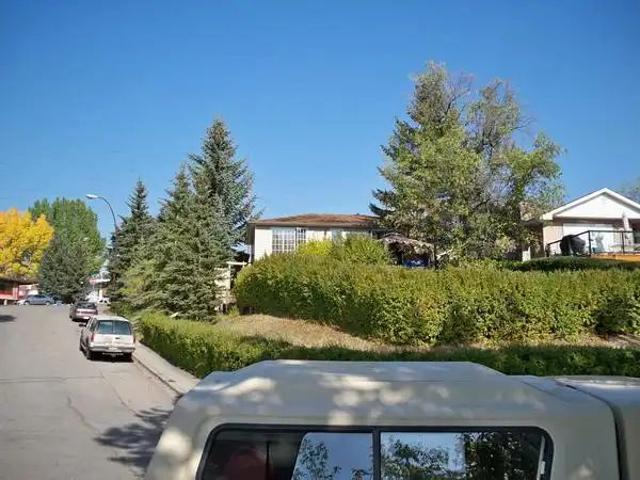 House for rent in Montgomery, Calgary
