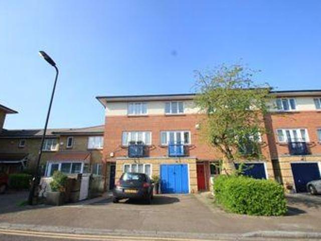 House for rent in Lyons, Greater London