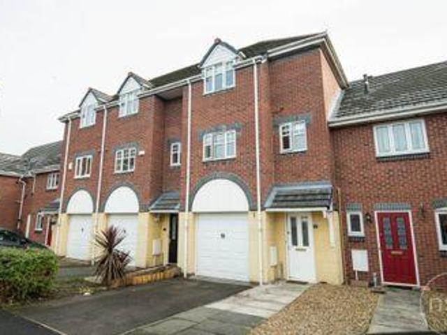 House for sale in Roby Mill, Lancashire
