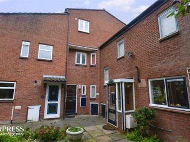 House for sale in Northwood