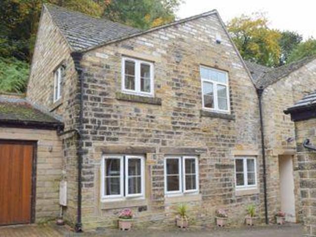 House for sale in Holmfirth, West Yorkshire