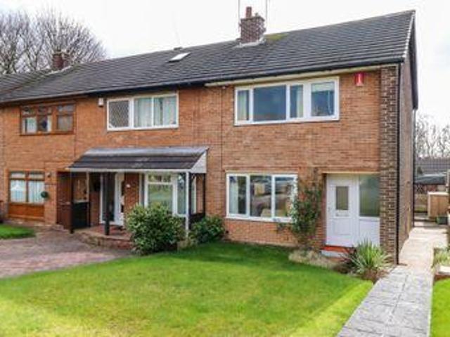 House for sale in Ossett, West Yorkshire