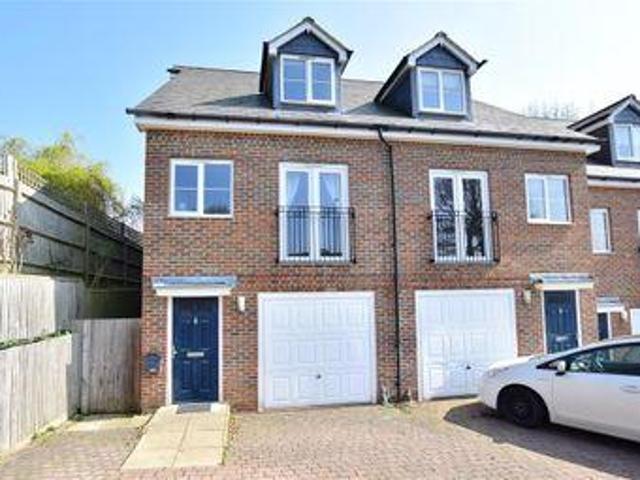 House for sale in Perryfields, West Sussex