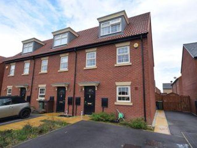 House for sale in Pontefract, West Yorkshire