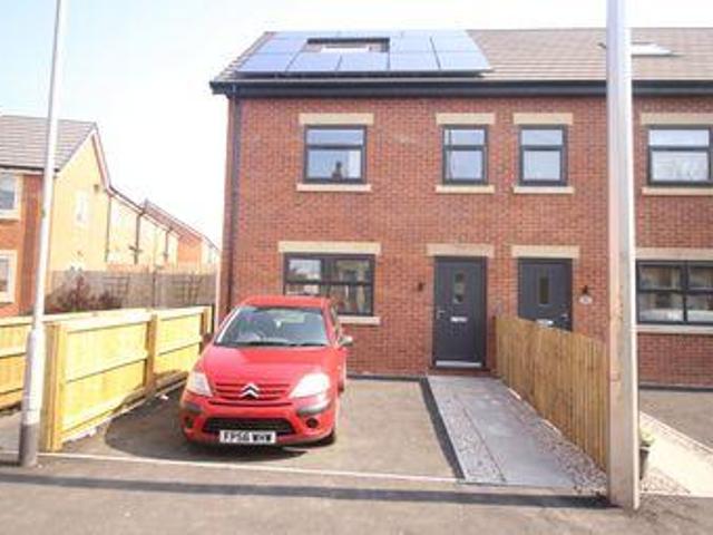 House for sale in Higher Bartle, Lancashire