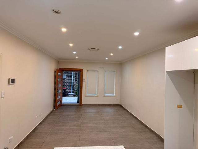 Townhouse for rent in Casula, Sydney