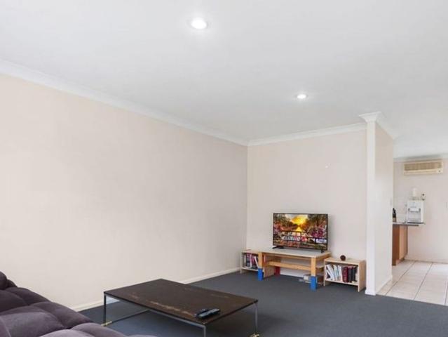 Townhouse for rent in Runcorn, Greater Brisbane