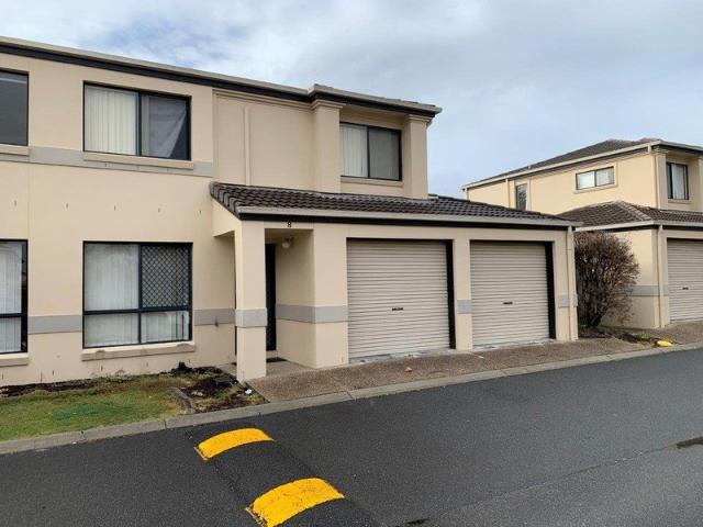 Townhouse for rent in Runcorn, Greater Brisbane