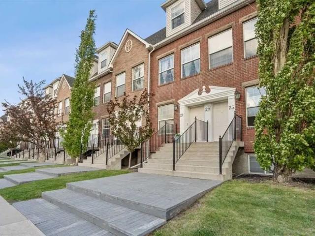 Townhouse for rent in Springbank Hill, Calgary