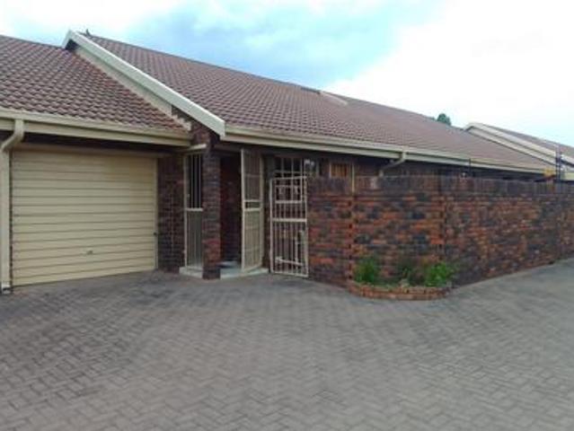 Townhouse for sale in Sedibeng, Gauteng