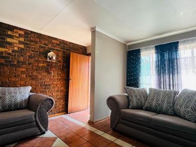 Townhouse for sale in Sedibeng, Gauteng