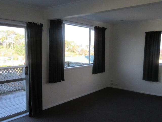 House for rent in Whangaparaoa, Oroua County