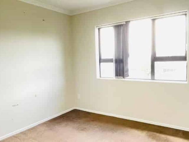Room for rent in East Tamaki, Oroua County