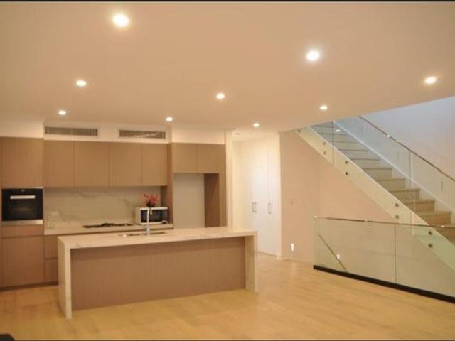 Townhouse for rent in Sydney, New South Wales