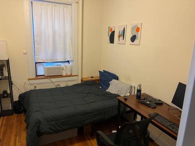Room for rent in Arverne, New York