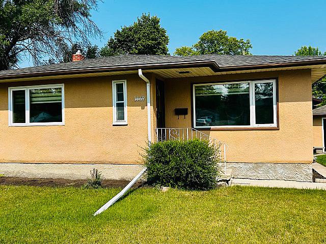 House for rent in East St. Paul, Manitoba