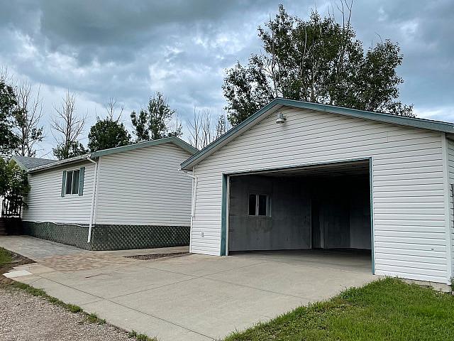 House for rent in Crossfield, Alberta