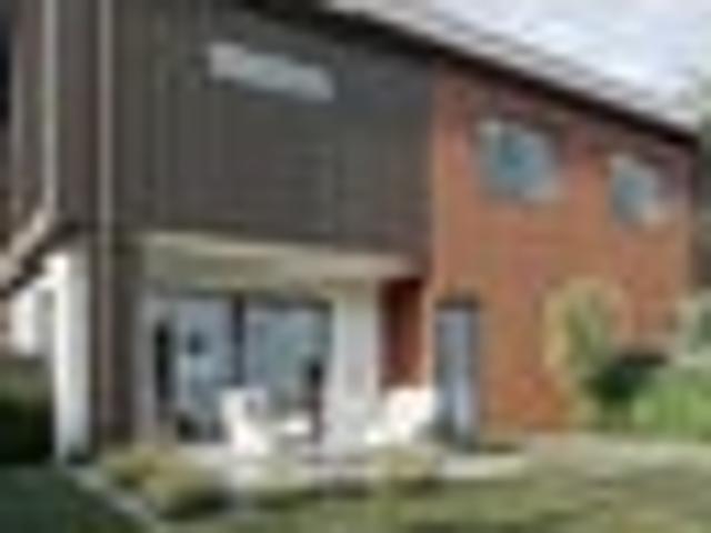 Townhouse for sale in Heathcote, Canterbury