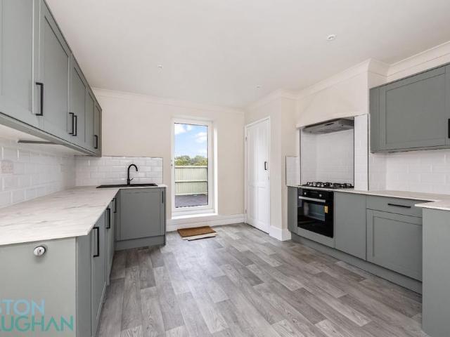 Apartment for rent in Alderbrook, Cross In Hand