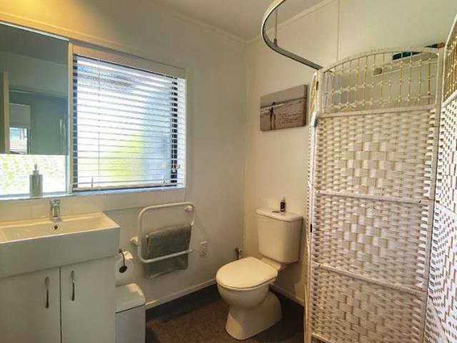 Apartment for rent in Orewa