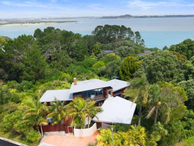 House for sale in Hillsborough