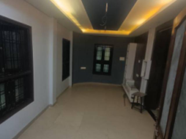 Property for rent in Madya