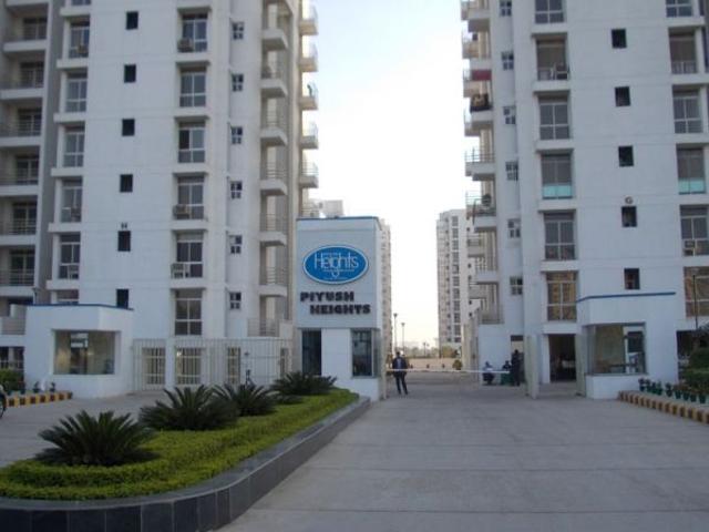 House for sale in Hariana