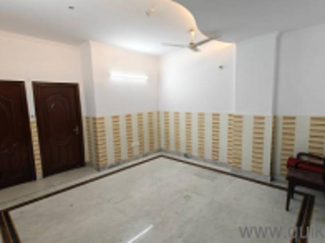 Property for rent in Deri