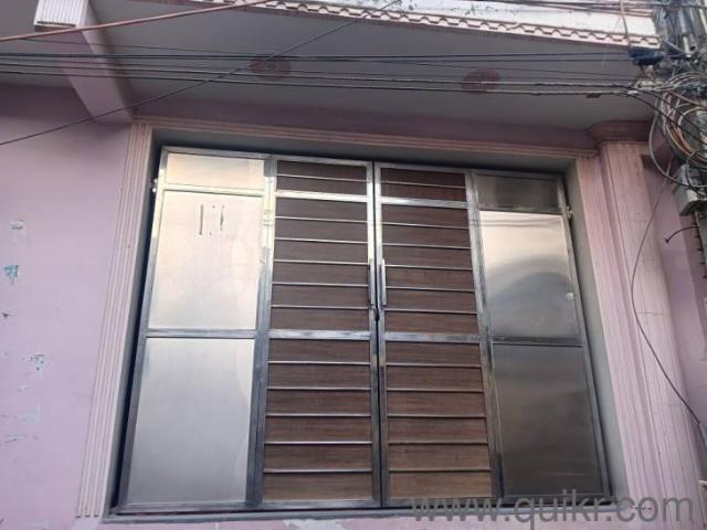 Property for rent in Deri