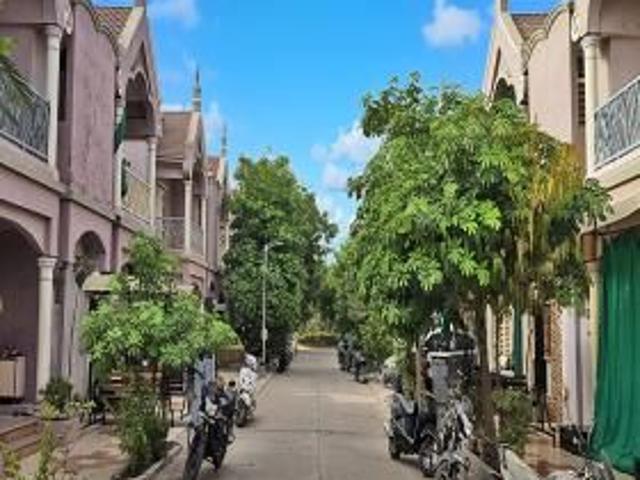 House for sale in Ahmadabad, Gujarat