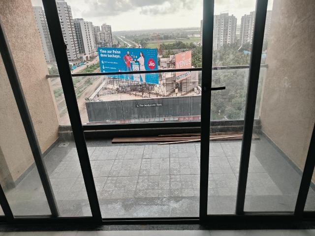 Flat for rent in Surat