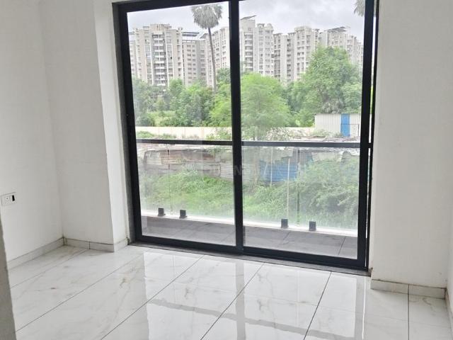 Flat for sale in Surat, Gujarat