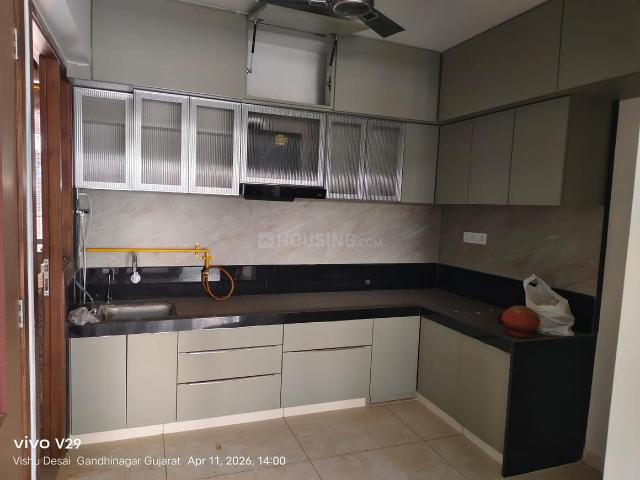 Flat for rent in Adalaj, Gujarat