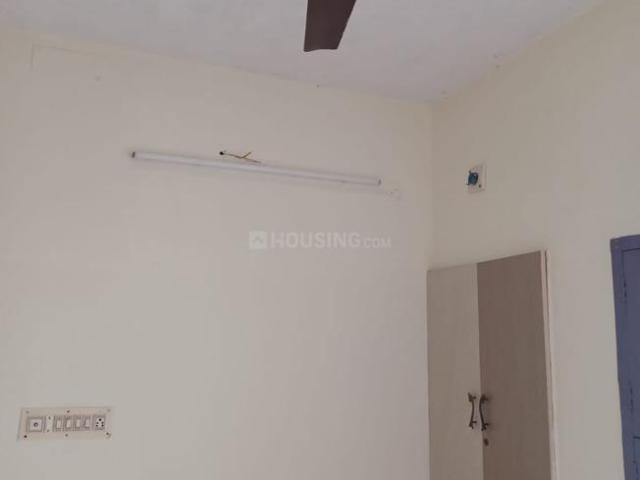 Flat for rent in Pazhavanthangal, Chennai Corporation
