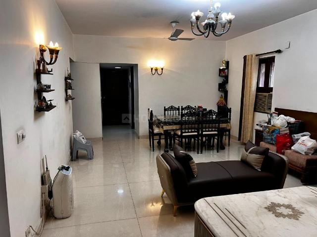 Flat for rent in Deri