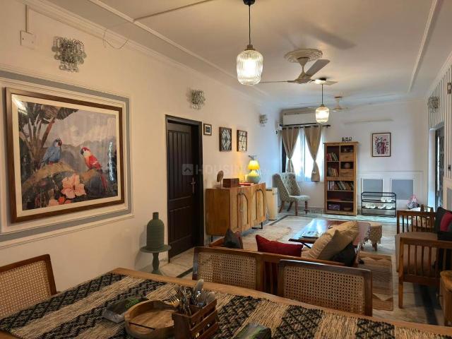 Flat for rent in Deri