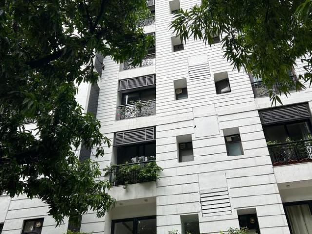 Flat for sale in Alipore, Kolkata