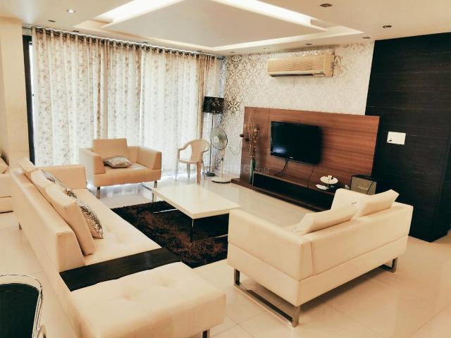 Flat for rent in Tilakwada, Gujarat