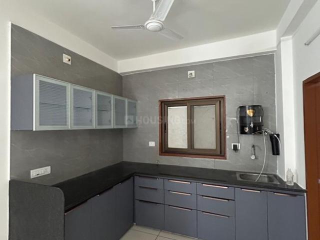 Flat for rent in Tilakwada, Gujarat