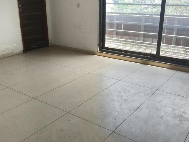 Flat for sale in Ambawadi - Ahmedabad, Gujarat