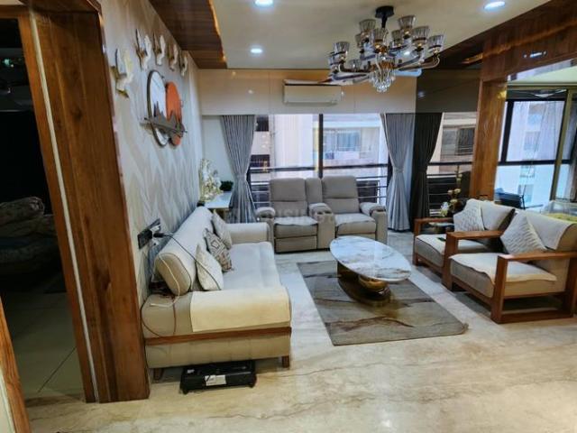 Flat for sale in Ambawadi, Ahmedabad
