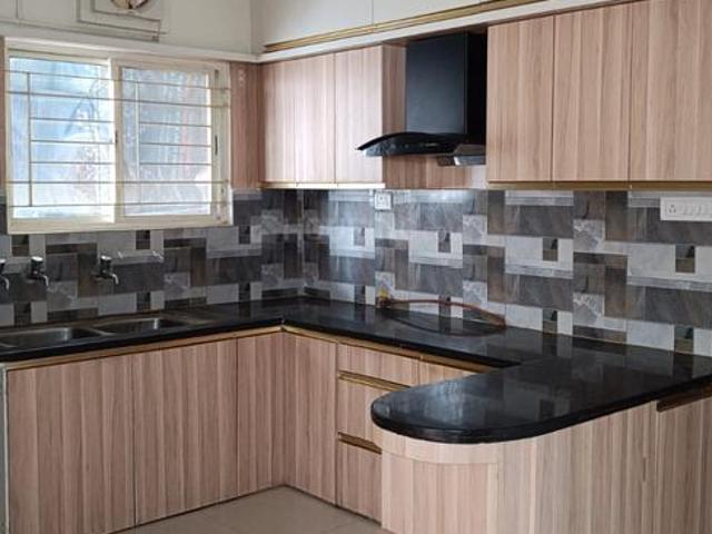 Flat for rent in Madya