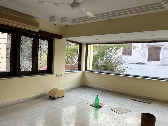 Flat for sale in Ballygunge, Kolkata