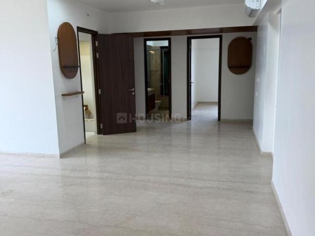 Flat for rent in Bandra East, Mumbai