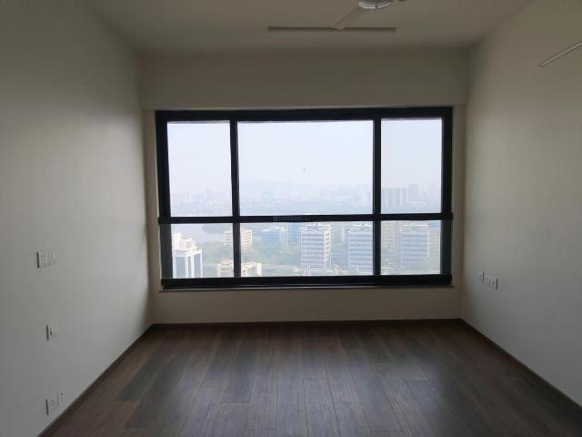 Flat for rent in Bandra East, Mumbai