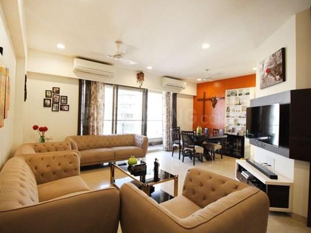 Flat for rent in Bandra East, Mumbai