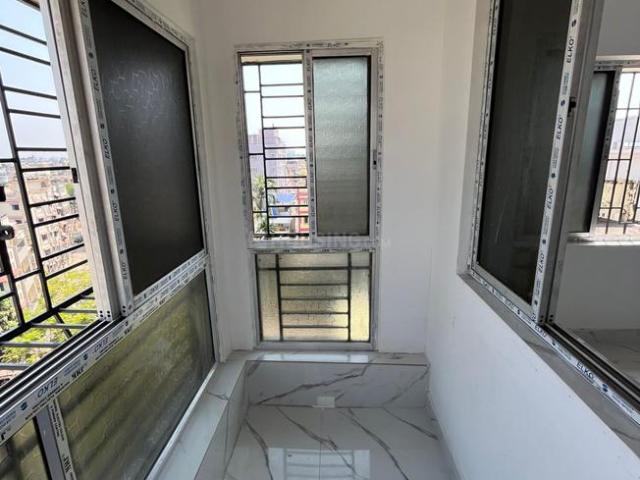 Flat for sale in Lake Town, South Dumdum