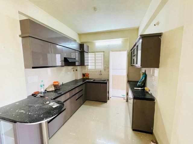 Flat for rent in Madya